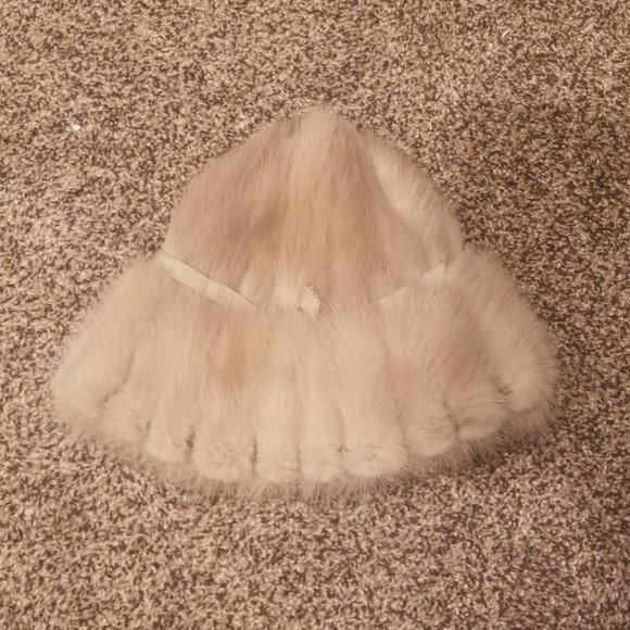 Vintage Cream Fur Hat - Picture 3 of 7